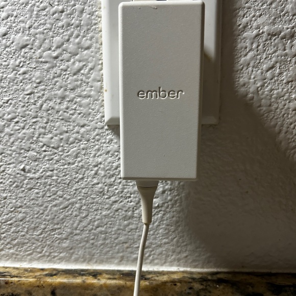 Ember Mug
Color white - Picture 4 of 4